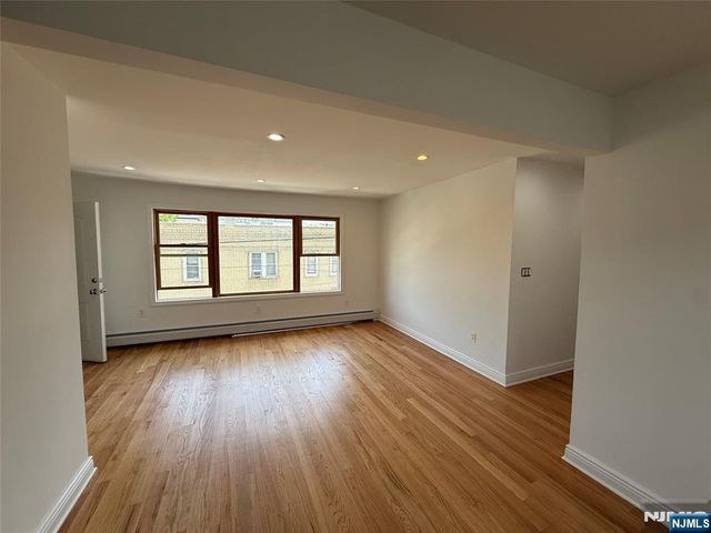307 9th Street 3A, Fairview, NJ 07022