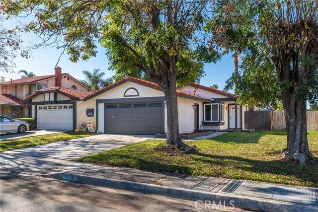 807 Santa Fe Lane, Colton, CA 92324