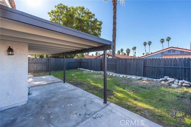807 Santa Fe Lane, Colton, CA 92324
