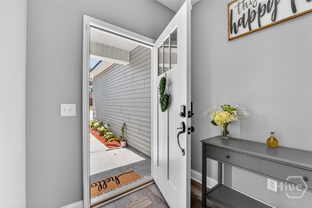 Image 5 of property listing at 160 Huger Street, Rincon, GA 31326