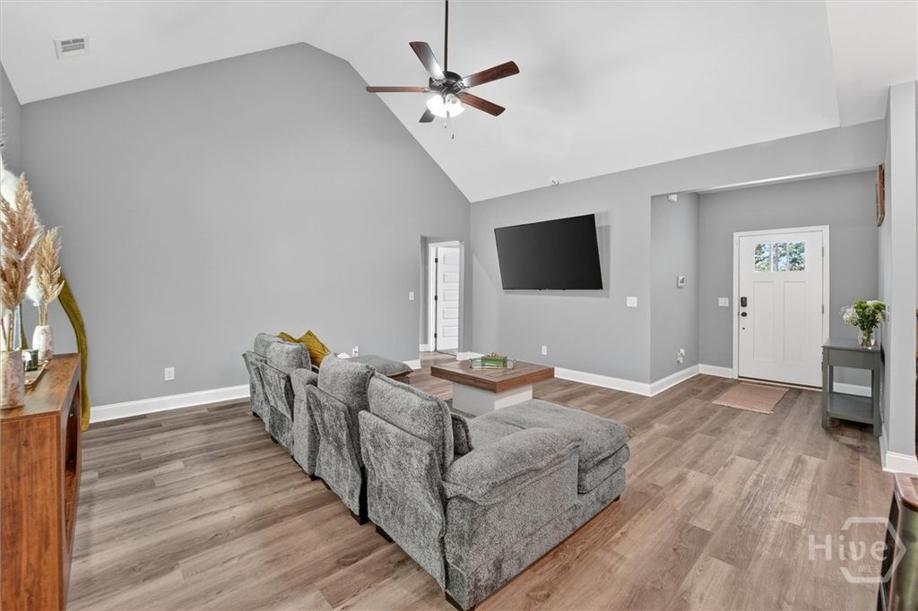 Image 8 of property listing at 160 Huger Street, Rincon, GA 31326