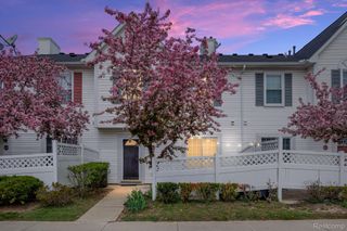 22241 ATLANTIC POINTE, Farmington Hills, MI 48336