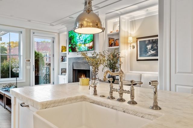 1942 N Sedgwick Street PH, Chicago, IL 60614