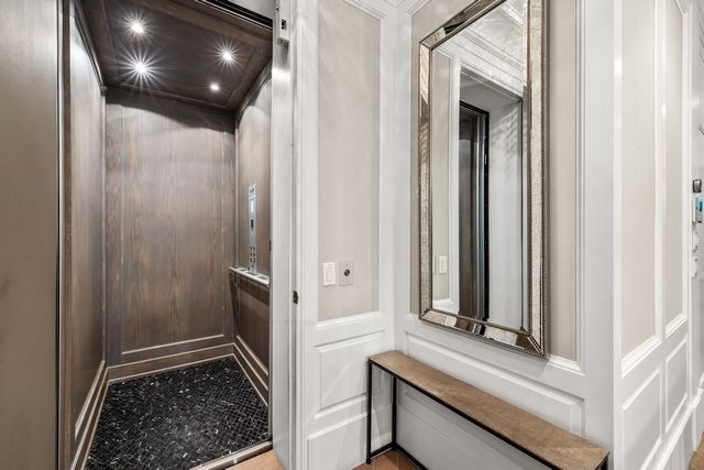 1942 N Sedgwick Street PH, Chicago, IL 60614