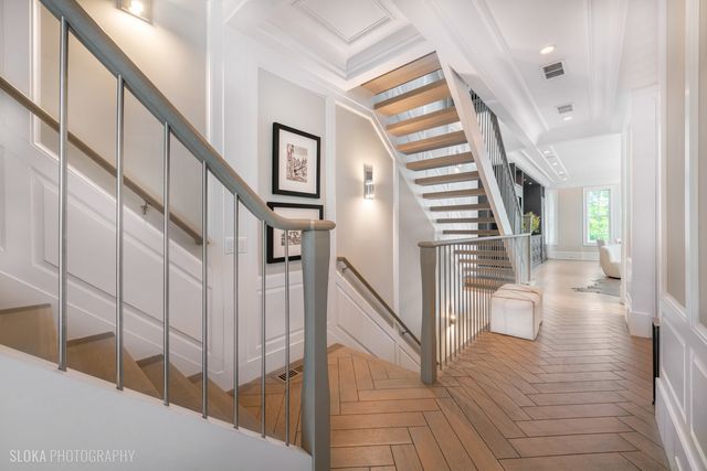 1942 N Sedgwick Street PH, Chicago, IL 60614