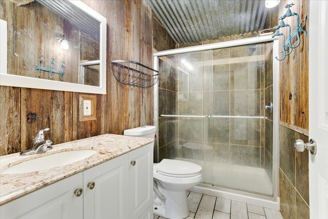 1154 Outlaw Trail, Wolfe City, TX 75496