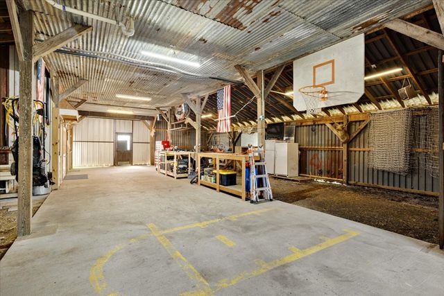 1154 Outlaw Trail, Wolfe City, TX 75496