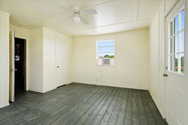 1154 Outlaw Trail, Wolfe City, TX 75496