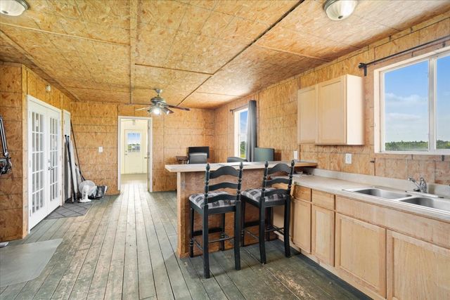 1154 Outlaw Trail, Wolfe City, TX 75496