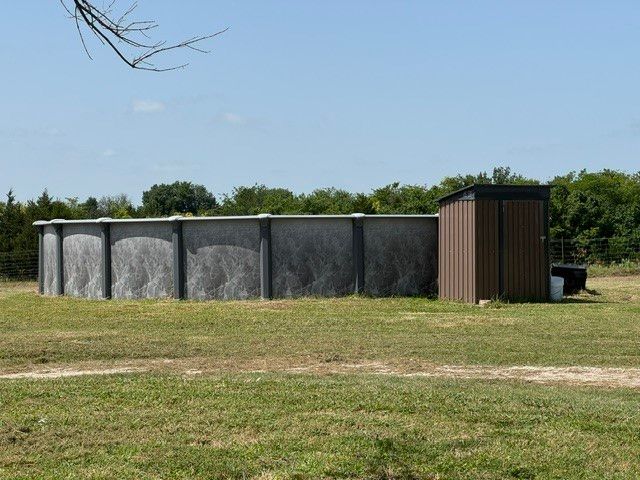 1154 Outlaw Trail, Wolfe City, TX 75496