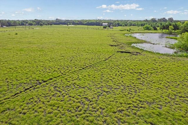 1154 Outlaw Trail, Wolfe City, TX 75496