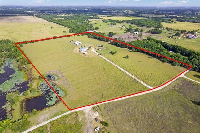 1154 Outlaw Trail, Wolfe City, TX 75496