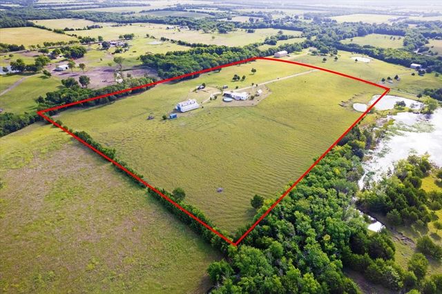 1154 Outlaw Trail, Wolfe City, TX 75496