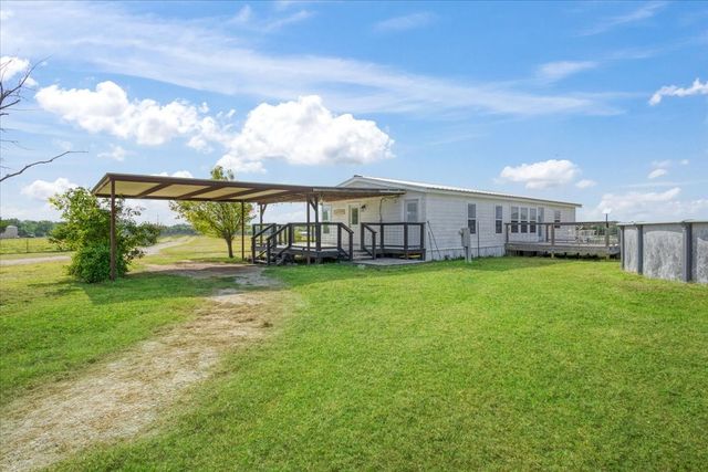 1154 Outlaw Trail, Wolfe City, TX 75496