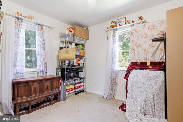 46 W VINE ST, Gibbstown, NJ 08027
