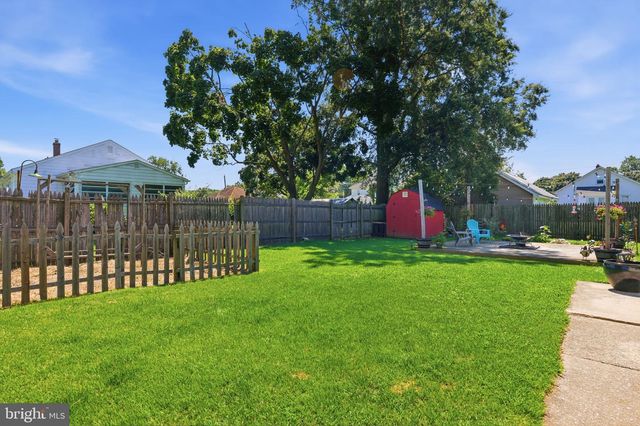 46 W VINE ST, Gibbstown, NJ 08027