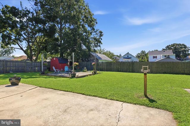 46 W VINE ST, Gibbstown, NJ 08027