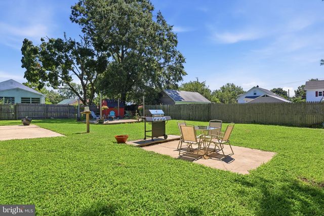 46 W VINE ST, Gibbstown, NJ 08027