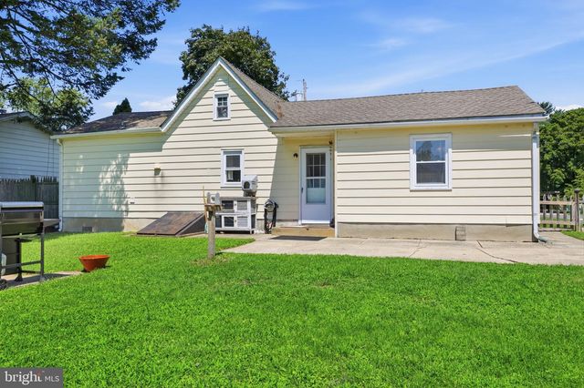 46 W VINE ST, Gibbstown, NJ 08027
