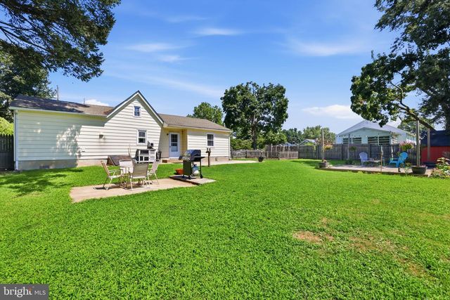 46 W VINE ST, Gibbstown, NJ 08027