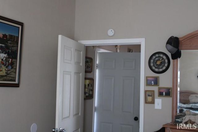 649 NW 4th Street, Linton, IN 47441