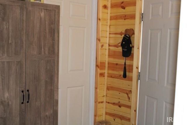 649 NW 4th Street, Linton, IN 47441