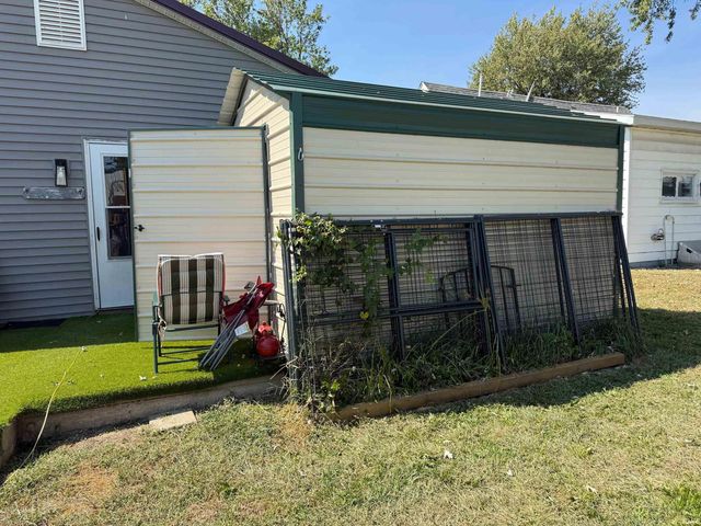 649 NW 4th Street, Linton, IN 47441