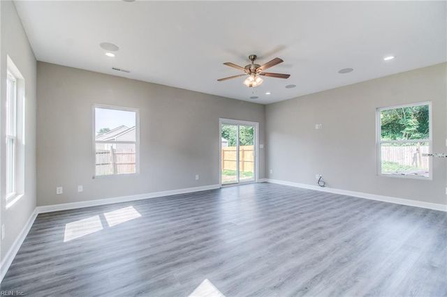 312B Duke St, Suffolk, VA 23434