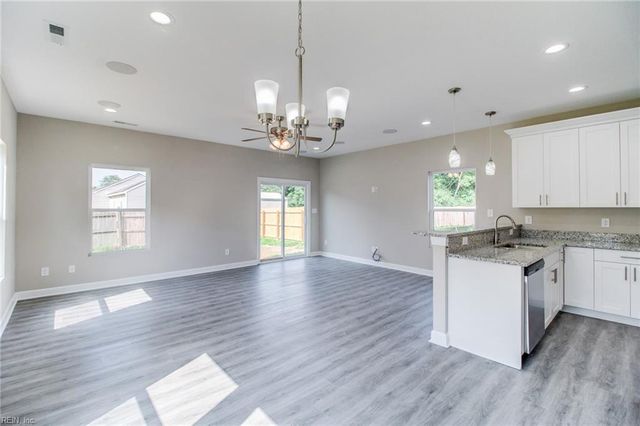 312B Duke St, Suffolk, VA 23434