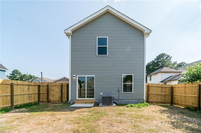 312B Duke St, Suffolk, VA 23434