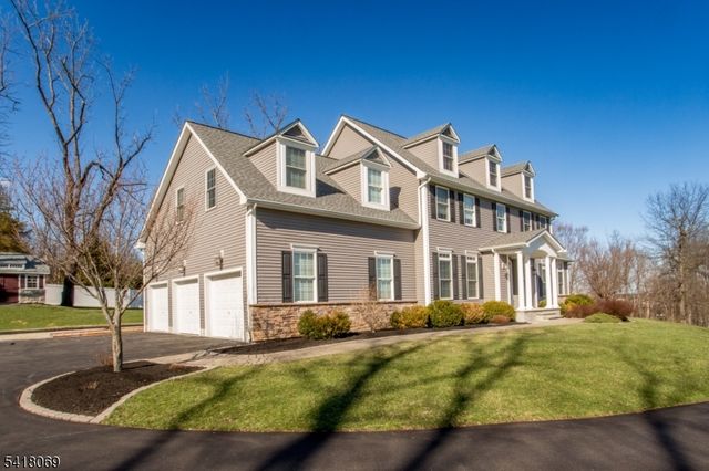 4 Ashton Ct, Raritan Twp., NJ 08822