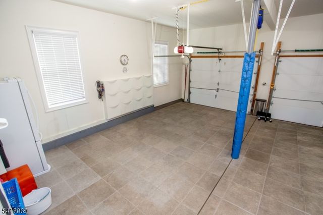 4 Ashton Ct, Raritan Twp., NJ 08822