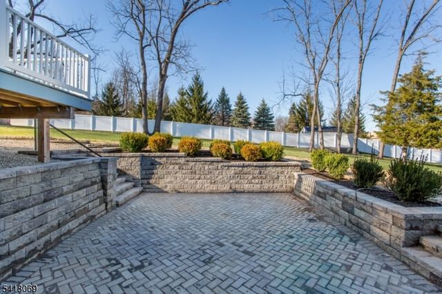 4 Ashton Ct, Raritan Twp., NJ 08822