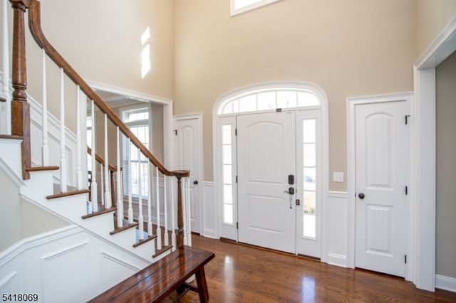 4 Ashton Ct, Raritan Twp., NJ 08822