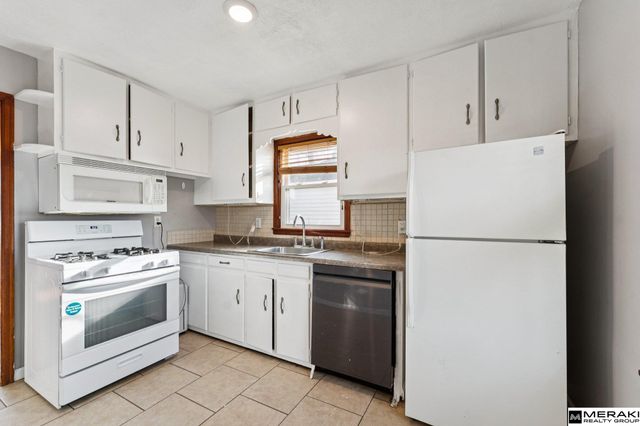 1908 Warren Street, Bellevue, NE 68005