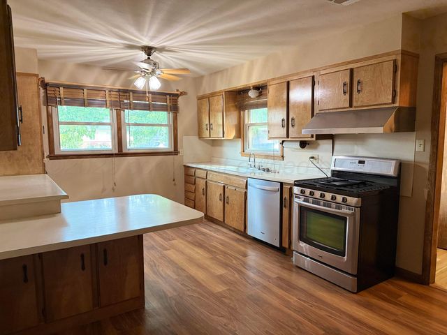 1110 S Haney Street, Spearman, TX 79081