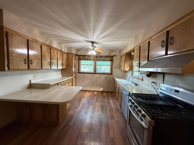 1110 S Haney Street, Spearman, TX 79081