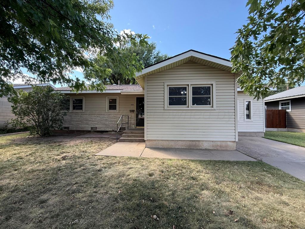 1110 S Haney Street, Spearman, TX 79081