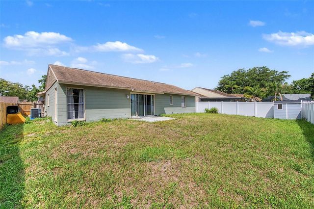 1632 PINTAIL COURT, Lutz, FL 33549