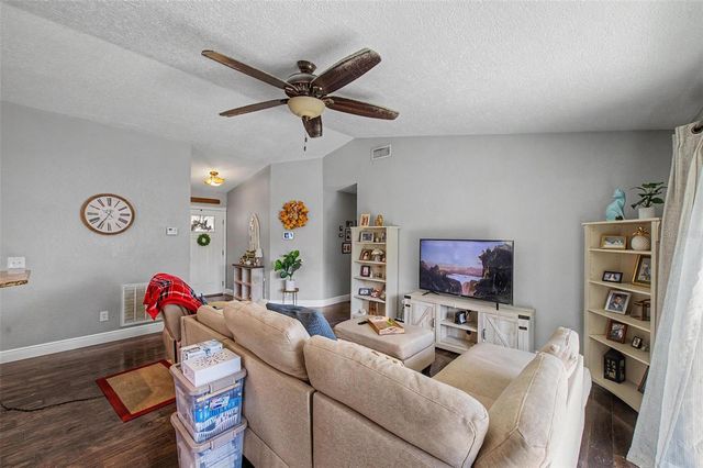 1632 PINTAIL COURT, Lutz, FL 33549