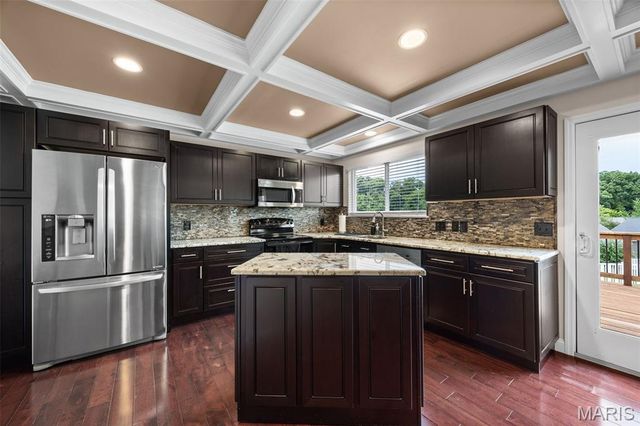 1447 Wood Haven Drive, St Charles, MO 63304