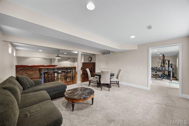 1447 Wood Haven Drive, St Charles, MO 63304