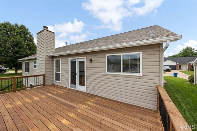 1447 Wood Haven Drive, St Charles, MO 63304
