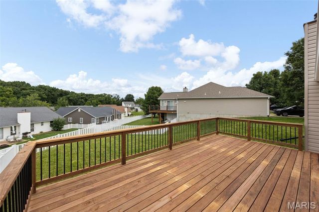 1447 Wood Haven Drive, St Charles, MO 63304