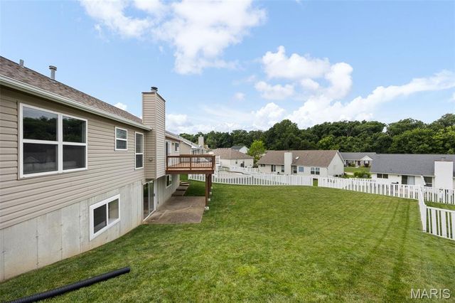 1447 Wood Haven Drive, St Charles, MO 63304