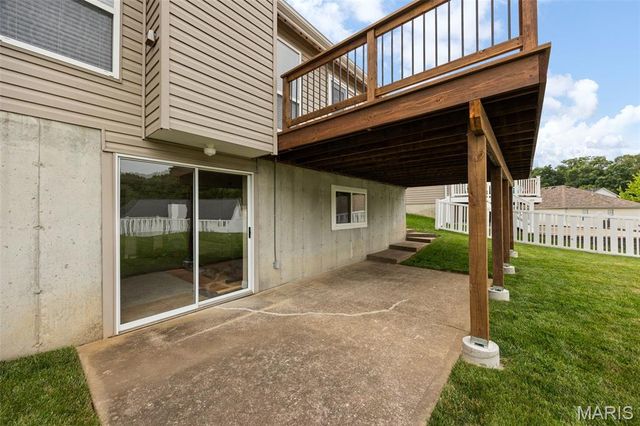 1447 Wood Haven Drive, St Charles, MO 63304