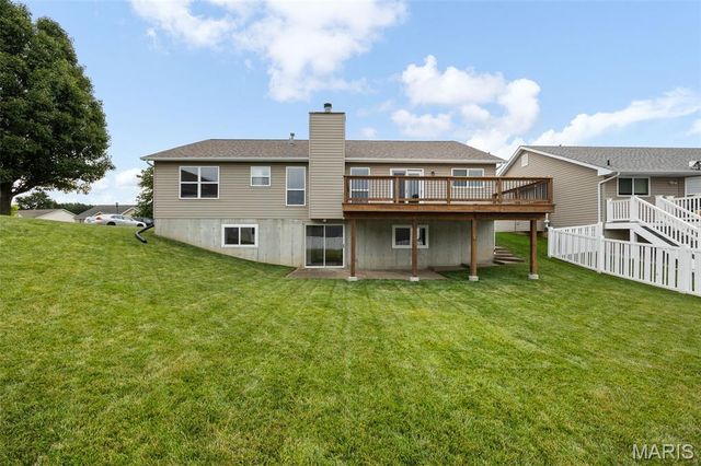 1447 Wood Haven Drive, St Charles, MO 63304