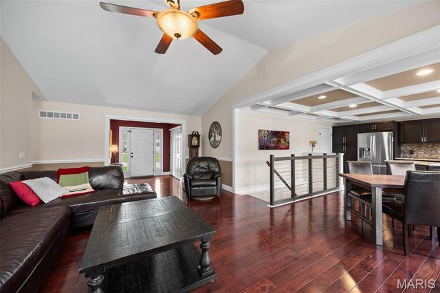 1447 Wood Haven Drive, St Charles, MO 63304