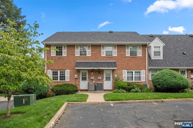 156 Parkview Drive 24, Teaneck, NJ 07666