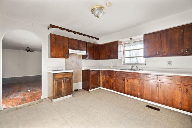 960 Court Road, London, KY 40744